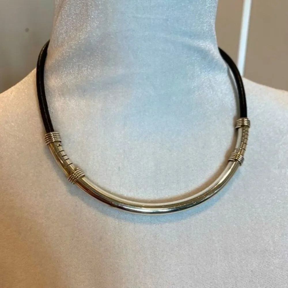 Unisex Sterling Silver & Genuine Leather Necklace Cool Details Makes Statement